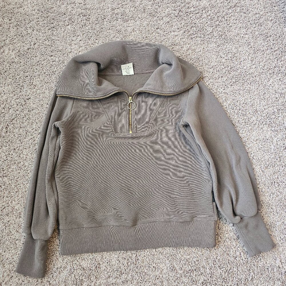 Varley Vine Half-Zip Pullover in Grey/Taupe size XS